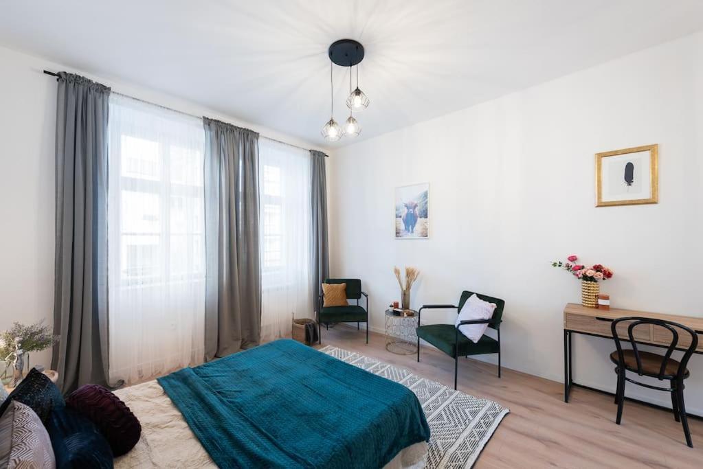 Sweet Cozy Apartment Prague Close To Mala Strana Zewnętrze zdjęcie